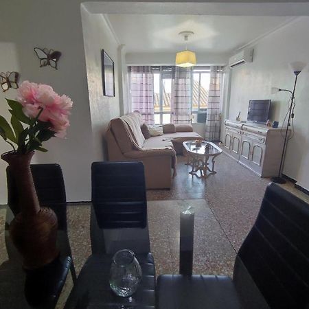 Precioso piso, 3 dormitorios, aire acondicionado Jerez de la Frontera Exterior foto