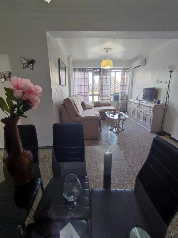 Precioso piso, 3 dormitorios, aire acondicionado Jerez de la Frontera Exterior foto