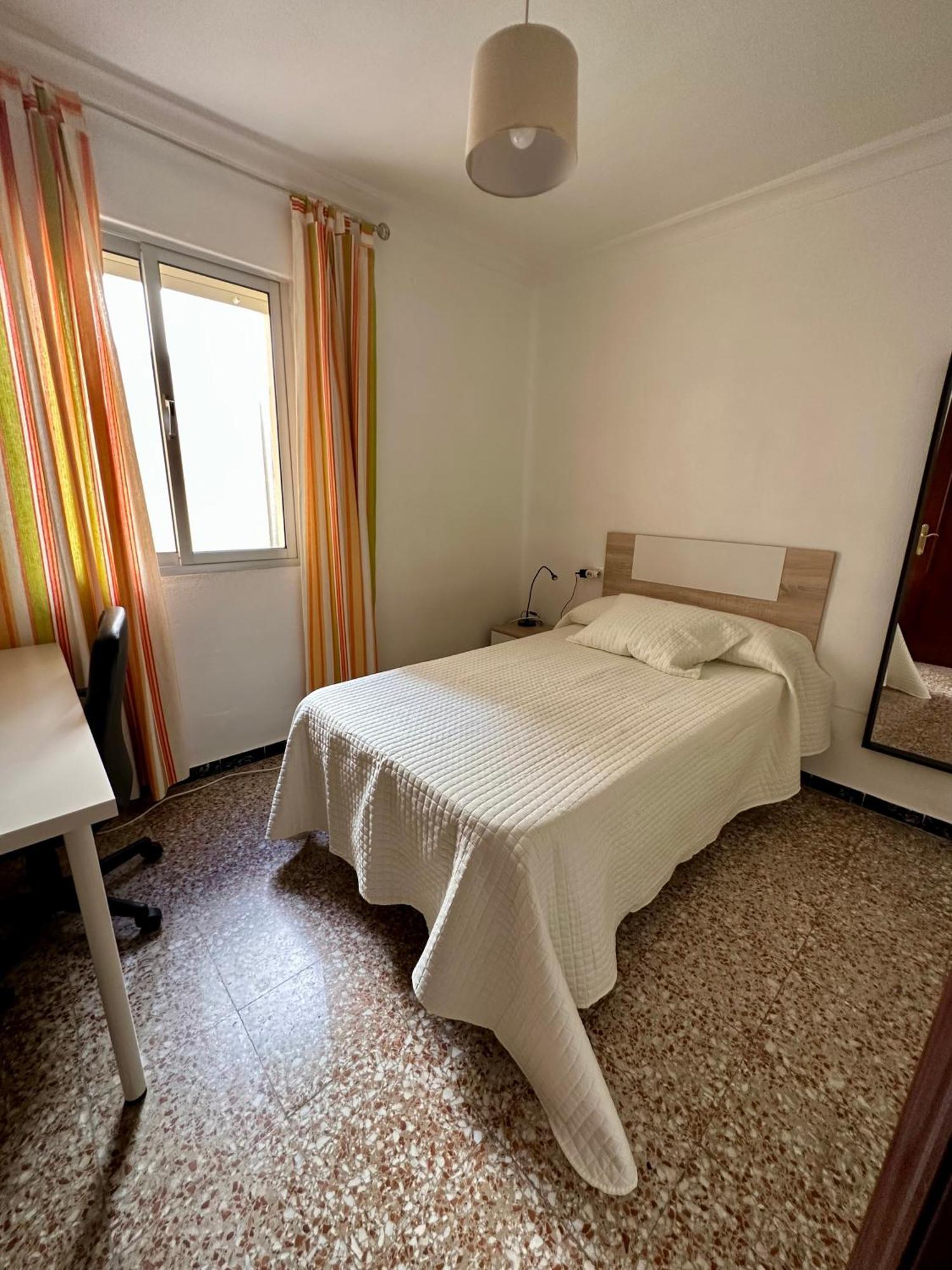Precioso piso, 3 dormitorios, aire acondicionado Jerez de la Frontera Exterior foto